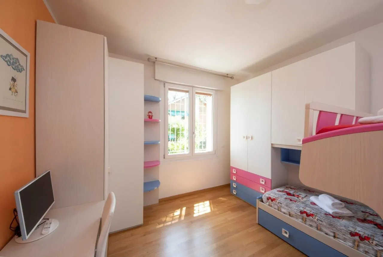 Housmart Berengario 22 Apartment Bologna 0*,  Italy