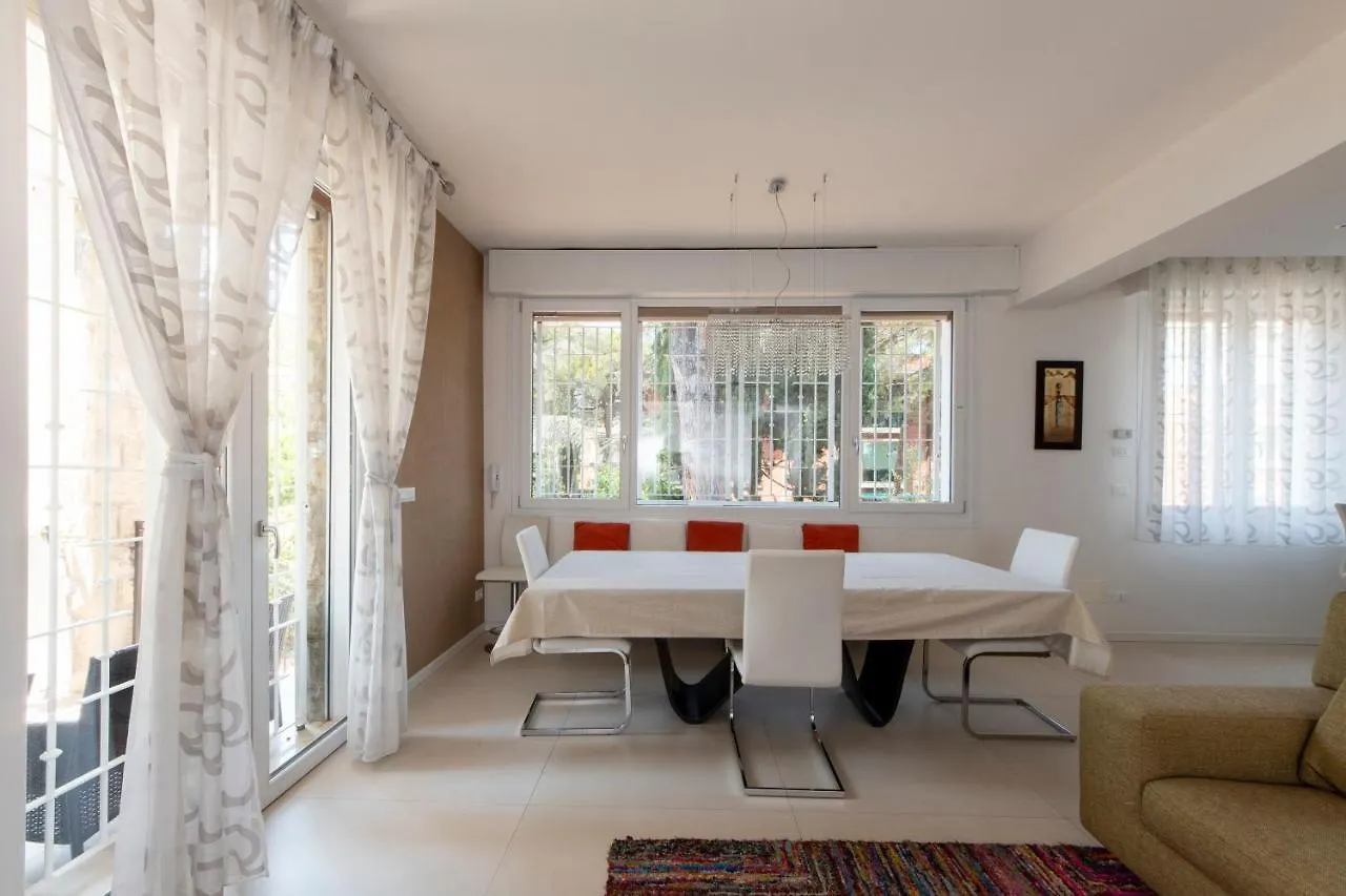 Housmart Berengario 22 Apartment Bologna Italy